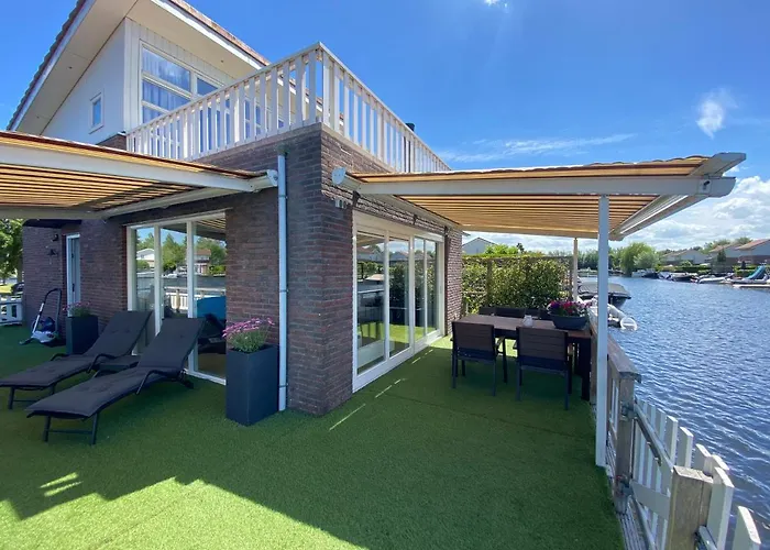 Water Villa Minaro Vinkeveen